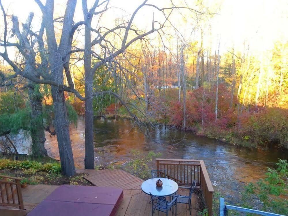 Stone Waters Inn Bellaire Eksteriør billede