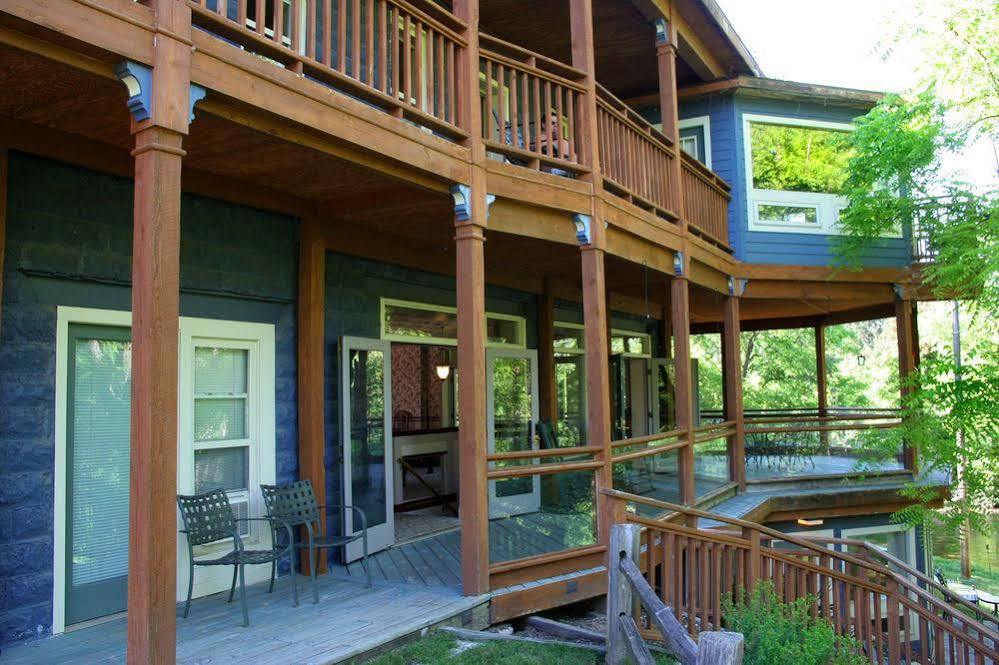 Stone Waters Inn Bellaire Eksteriør billede